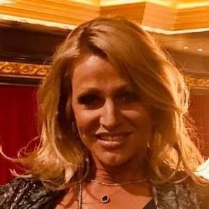 Meet your Posher, Deborah